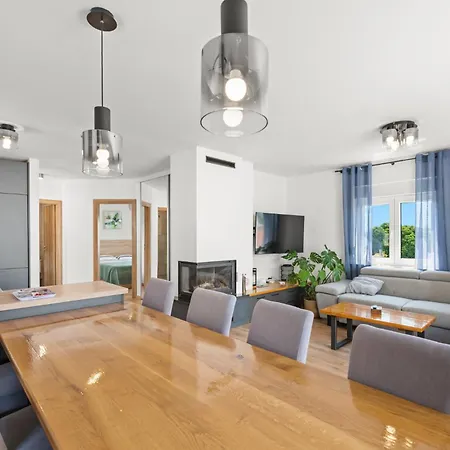 Vila Marko By Aneo Travel Ledenice